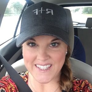 Meet your Posher, Lindsay